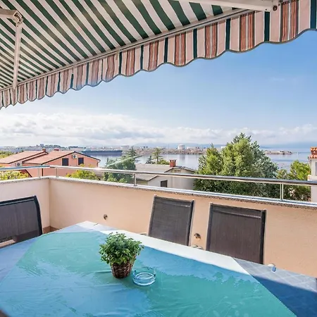Lovely Apartment In Omisalj With Wifi Exterior photo